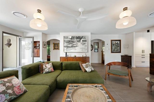 2 Commodore Court, QLD 4567
