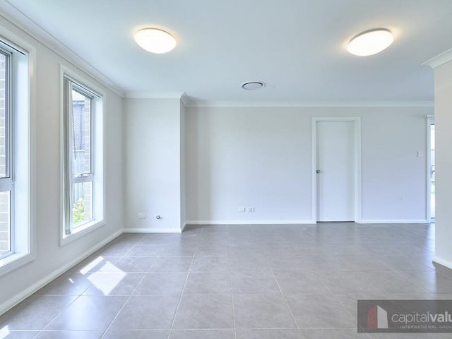 37 Bursill Place, NSW 2565