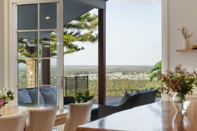 112 Fern Hill Drive, QLD 4209